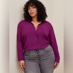 NWT Torrid Lizzie satin button up tunic